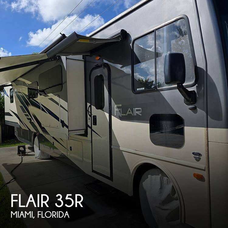 2022 Fleetwood Flair
