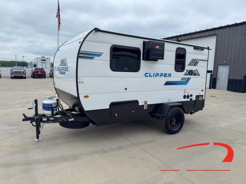 New 2025 Coachmen Clipper