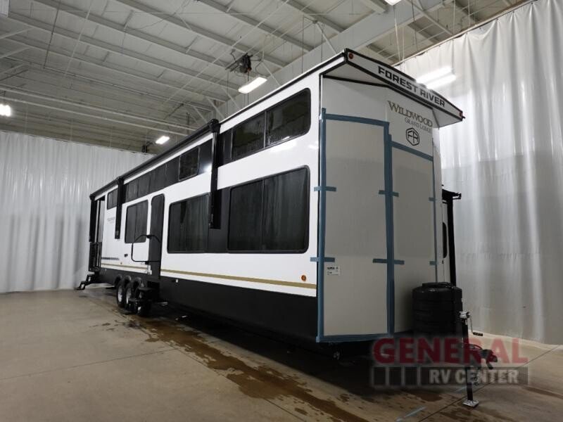 New 2025 Forest River Wildwood
