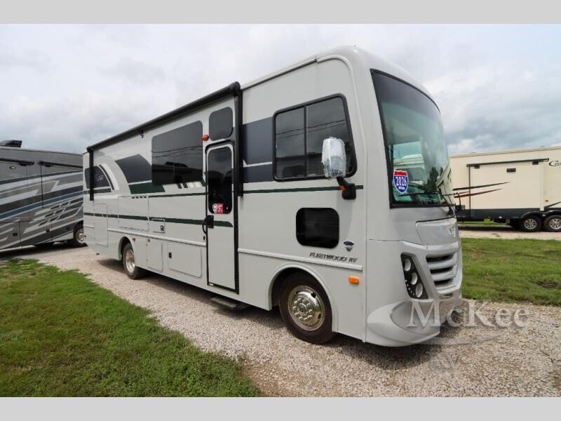 New 2026 Fleetwood Flair 29M
