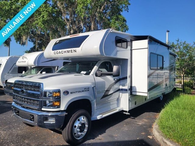 New 2025 Coachmen Entourage 330DS