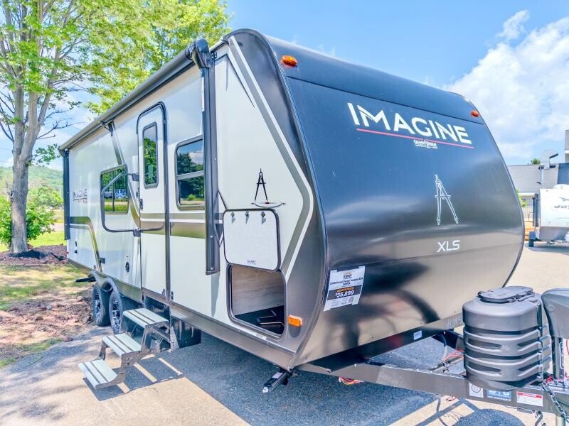 New 2026 Grand Design Imagine 22MLE