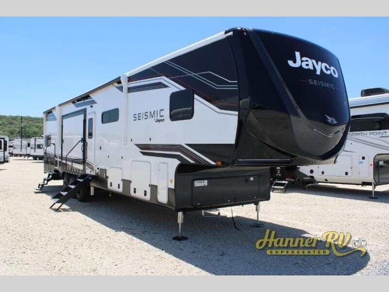 New 2026 JAYCO Seismic
