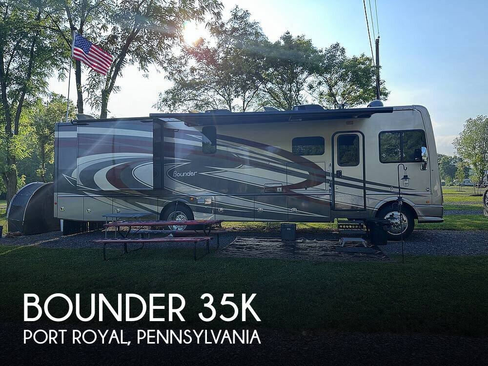 2018 Fleetwood Bounder 35K
