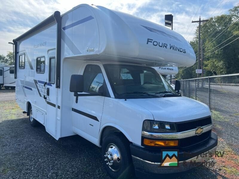 New 2026 Thor Four Winds