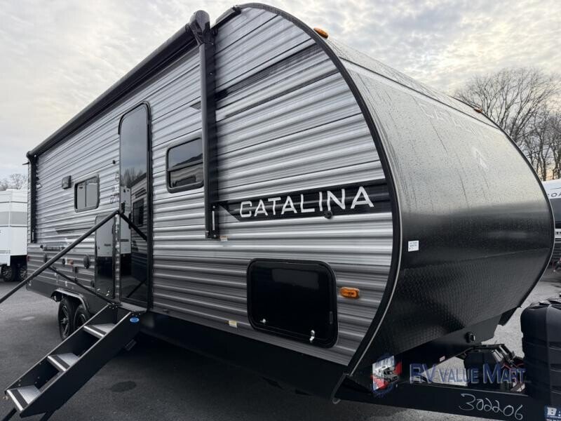 New 2026 Coachmen Catalina Legacy Edition 243RBS