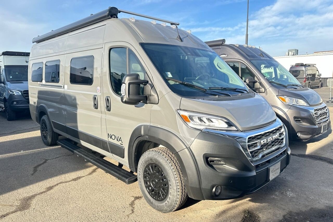 New 2025 Coachmen Nova