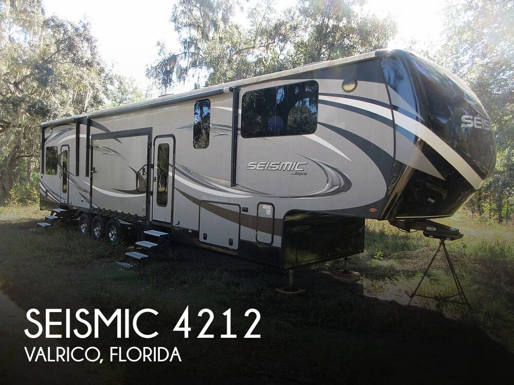 2017 JAYCO Seismic