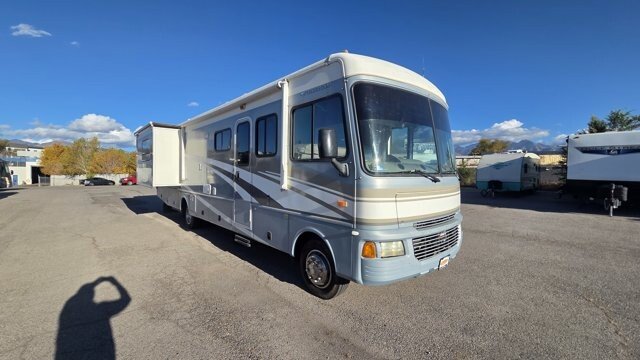 2005 Fleetwood Bounder