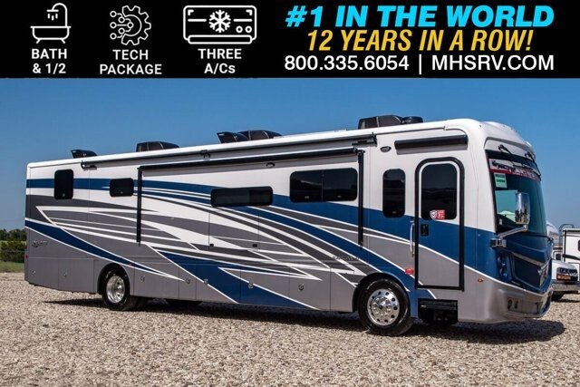 New 2026 Fleetwood Discovery 38W