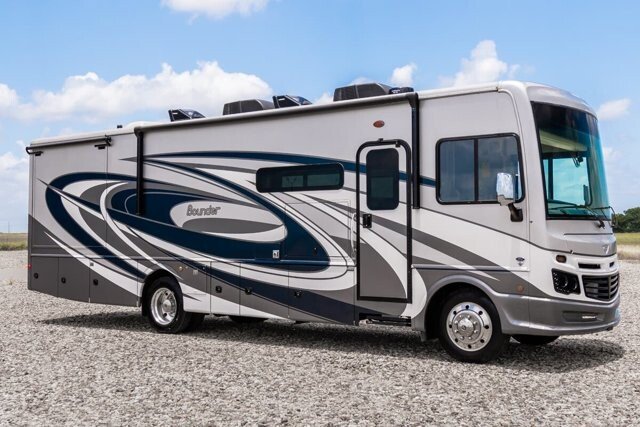 2023 Fleetwood Bounder 33C