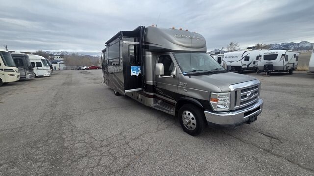 2013 Coachmen Concord 300TS