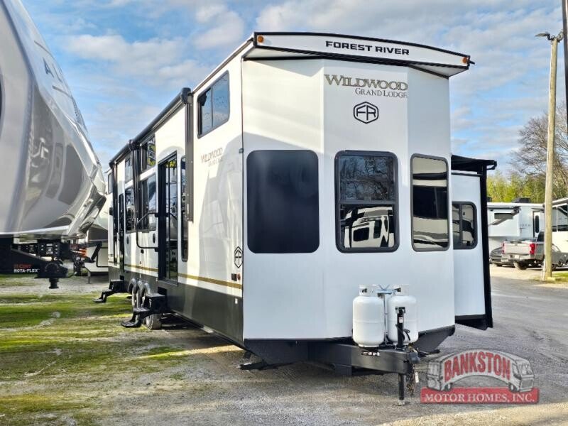 New 2026 Forest River Wildwood