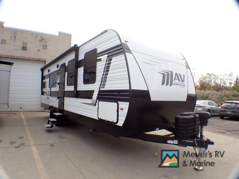 New 2026 Grand Design Momentum 27MAV