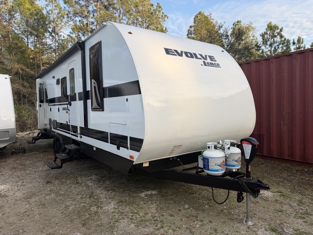 New 2026 Lance Evolve